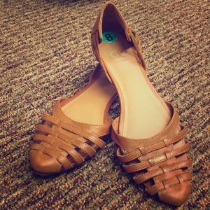Tres Chic Tanned Dolce Vita Flats